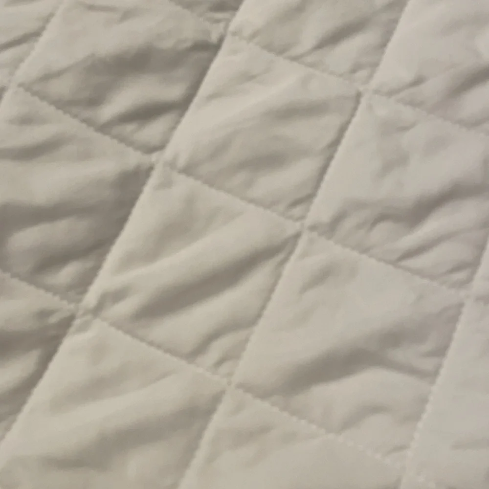 Waterproof mattress protector